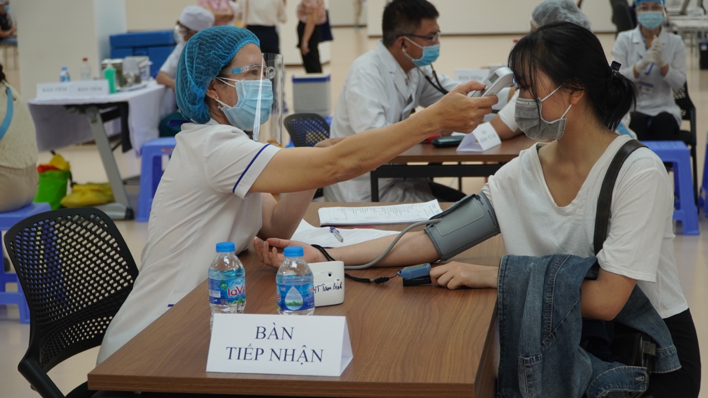 Bệnh viện đầu tiên hỗ trợ mua bảo hiểm y tế cho bệnh nhân cả nước
